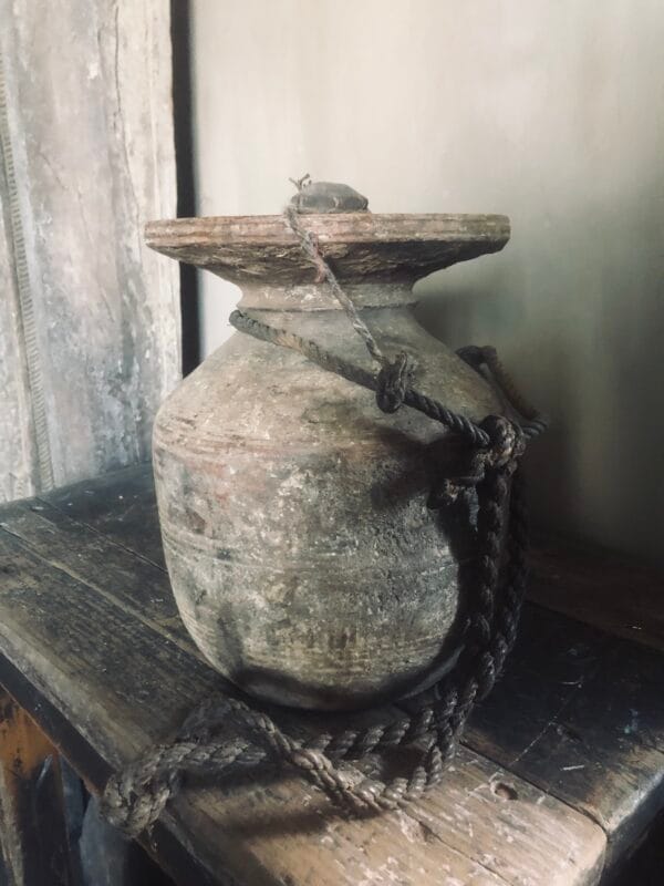 Oude Nepalese pot 🖤🤎 1