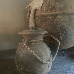 Nepalese pot🖤. 15 euro