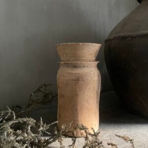 Nepalese pot 18